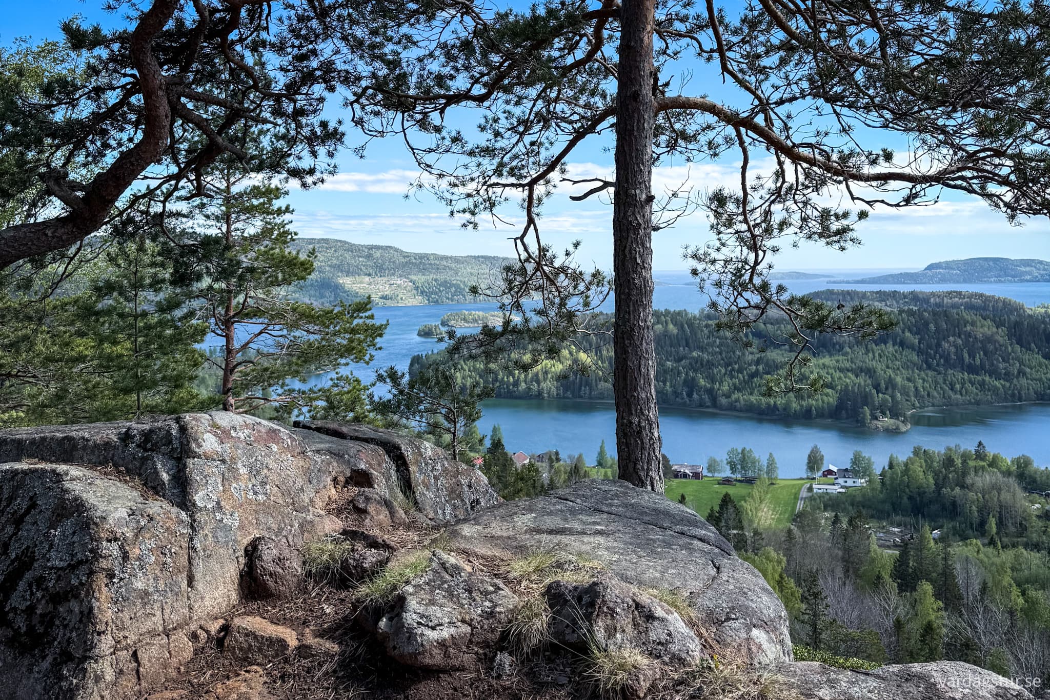 F475DAC8-B6B2-422E-B25C-D5F953D66D96