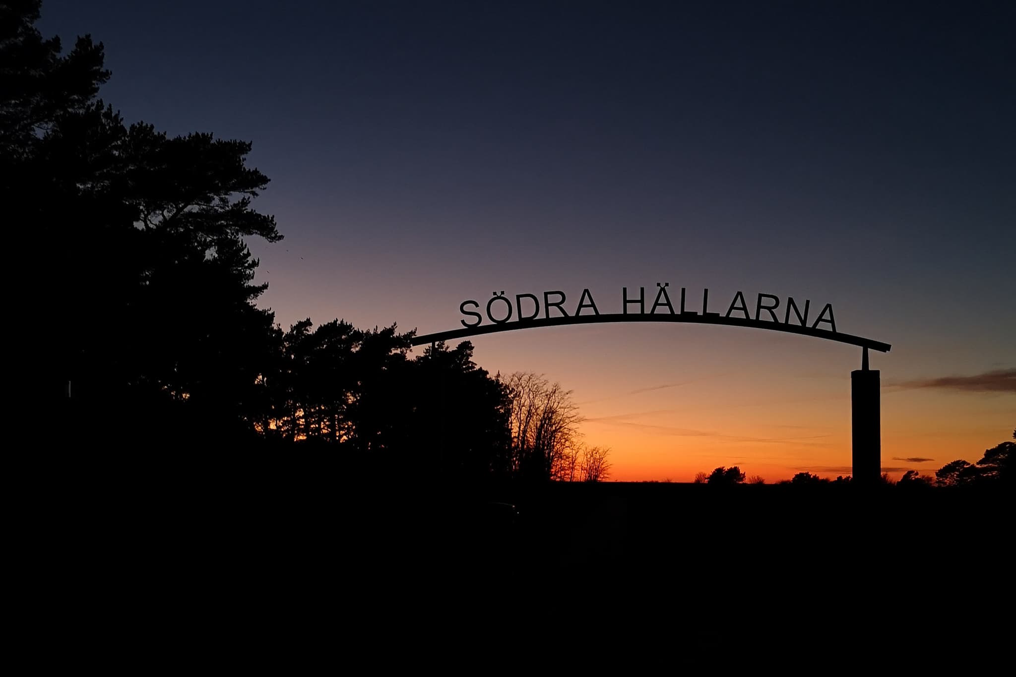 Bokstäver i solnedgång